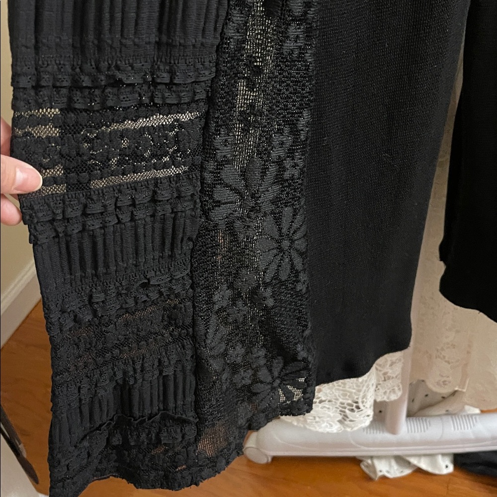 POL Black Wide Leg Pants with Lace Detail - Picture 8 of 9